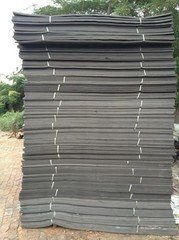 專注品質，匠心制造——走進邢臺山峰特種橡膠制品廠的泡沫箱生產線